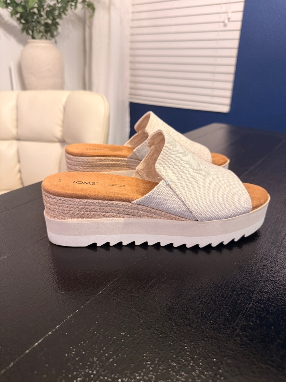 TOMS Cream Canvas Platform Slide Mules